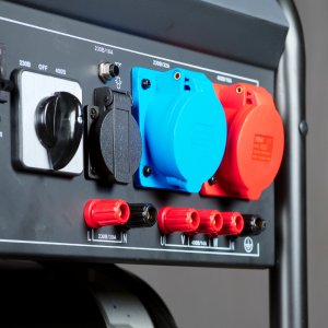 Бензиновый генератор FUBAG BS 7500 XD ES DUPLEX в Владивостоке фото